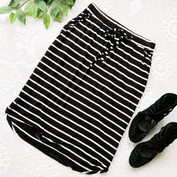 Women's Zenana Skirt - Picture 1 of 2